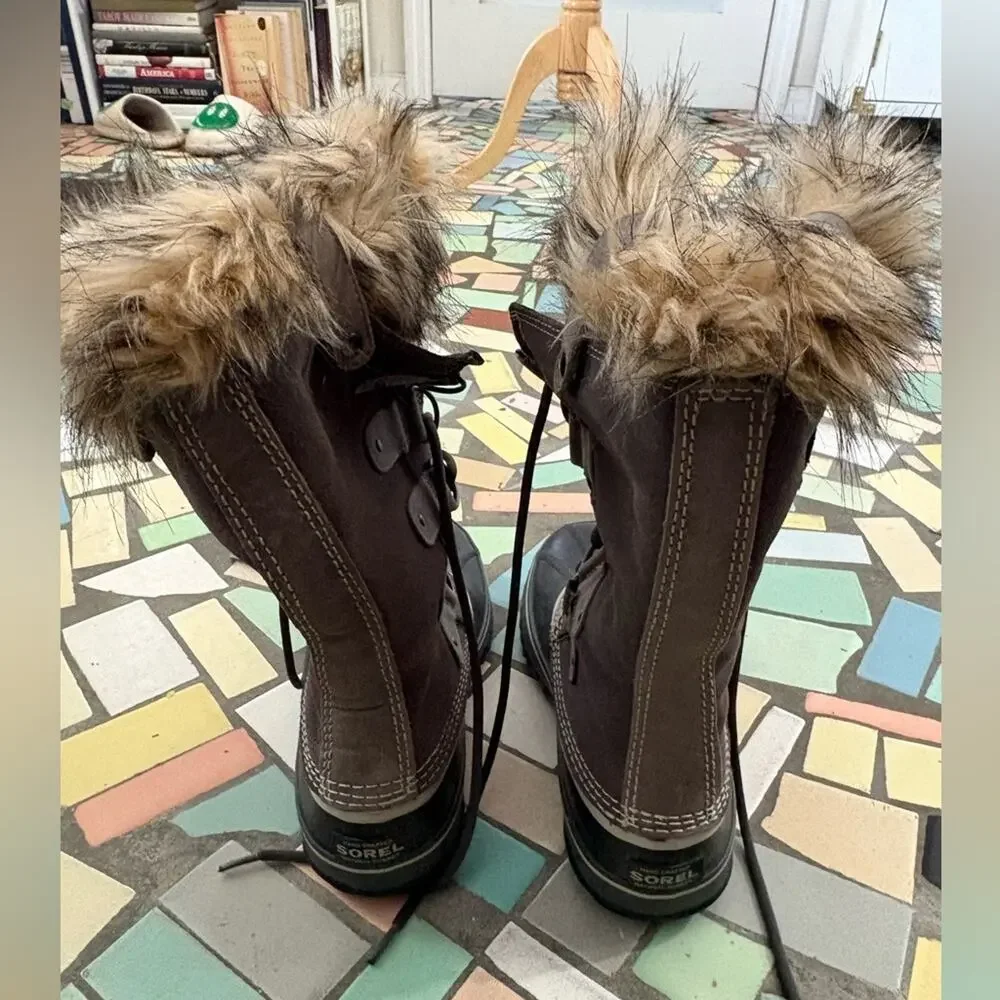 EUC- Sorel- JOAN OF ARCTIC™ Women's Waterproof Boot-Sz 10